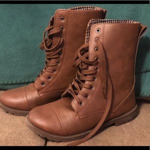 Women's boots